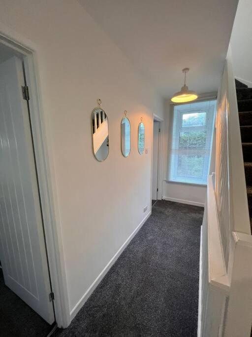 Bridge Place - Spacious Home With Plenty Of Beds! Merthyr Tydfil Dış mekan fotoğraf